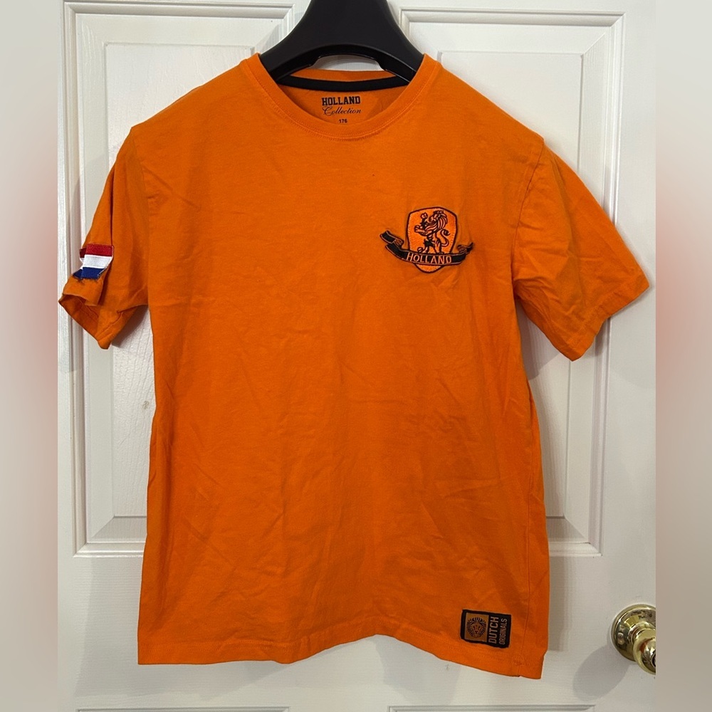 Holland Collection Men’s Small Dutch Logo T Shirt